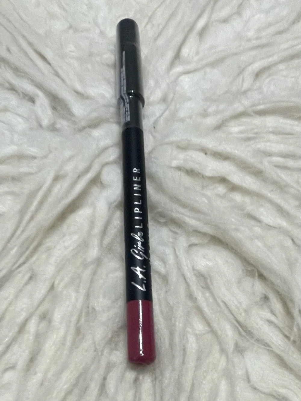Ale-Hop Pink Gift Set with Maybelline Lipstick & L.A. Girl Lipliner